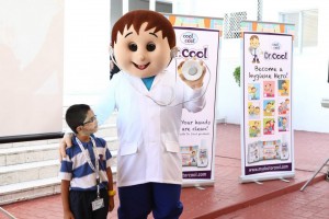 374132_372808989460884_2084312375_n