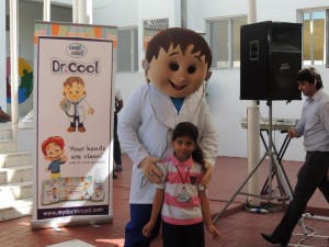 487967_372686999473083_1665525385_n